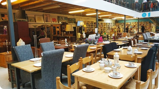 54517770_417292369027529_7873474063513944064_n