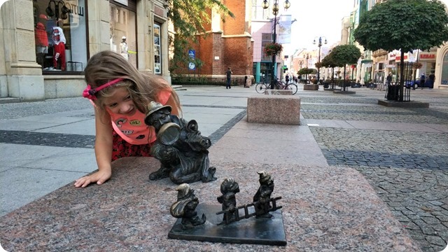 3a8df726-2350-4525-b24d-94289e7874df