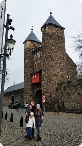 82555957_2426078910978885_2077806539585880064_n