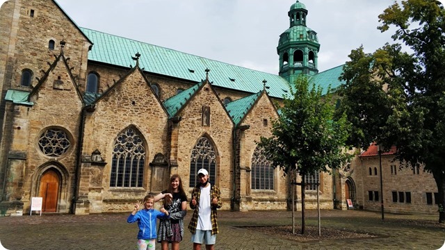 241180626_899442823992704_2210526607387459843_n