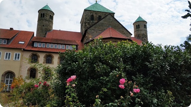 241631993_1036757603795918_2001531834849963905_n