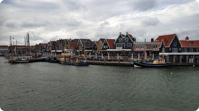 254267292_955299115056937_6283435055297200733_n