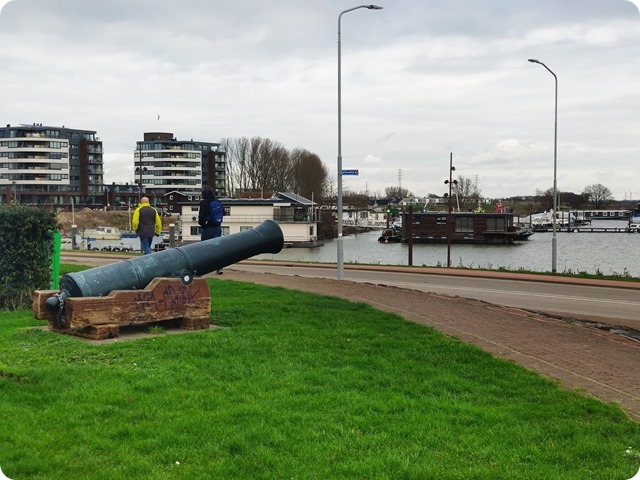 Zdjęcie WhatsApp 2024-02-14 o 22.15.28_97005732