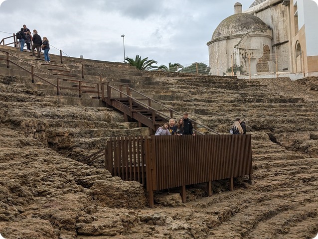 Zdjęcie WhatsApp 2024-11-15 o 21.22.09_90680093