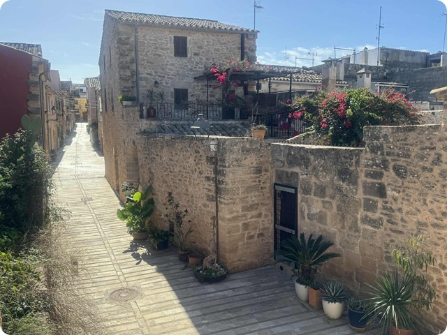 ba2f93d7-1be3-4b92-9cb3-95b4b6a2de24