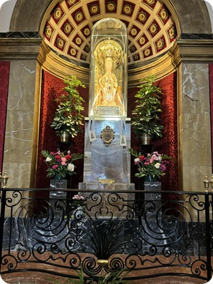 f3810a0d-8807-4e91-9dd7-f46655403d27