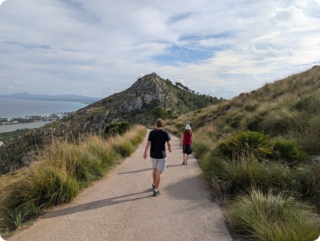 PXL_20251020_141227152