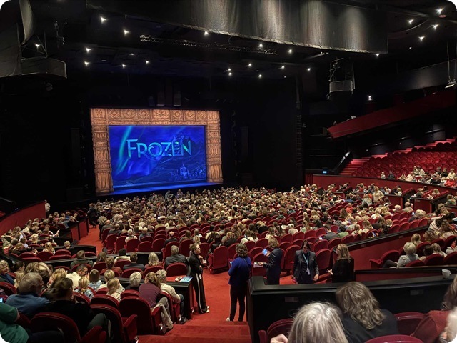 c5614111-f8d1-430d-bea3-385341c8bec3