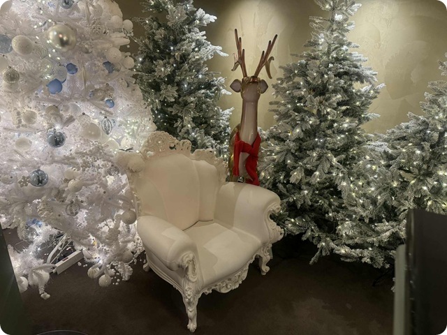 a04b55a7-4fdd-488e-bb3d-2f737ea86416