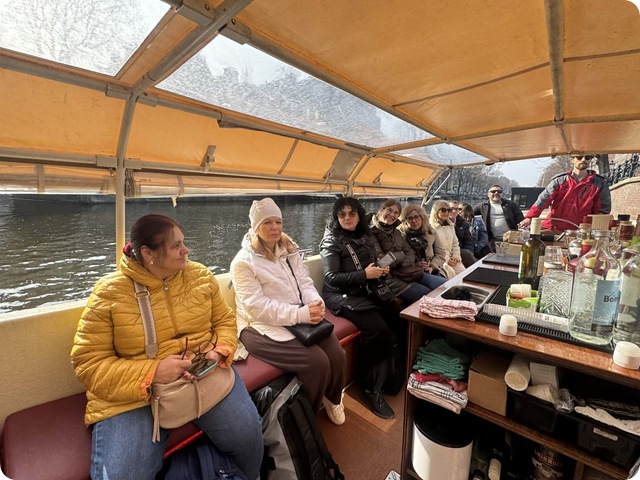 61e68ea6-03f0-46b5-97c8-6bf2ef346763